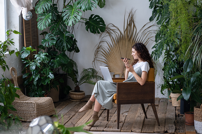 WOMEN-FRIENDLY LIVING SPACES, WHAT ARE THE GUARANTEES AND FEATURES AVAILABLE?<